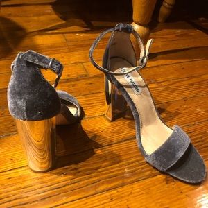 Never worn Steve Madden Heels - perfect NYE shoe!!
